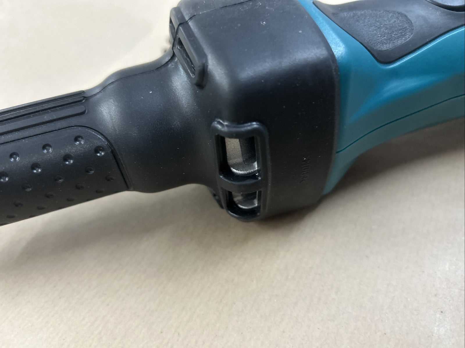 MAKITA DGD800Z Akku-Geradschleifer 18,0 V (mit Akku 5.0Ah , ohne Ladegerät2